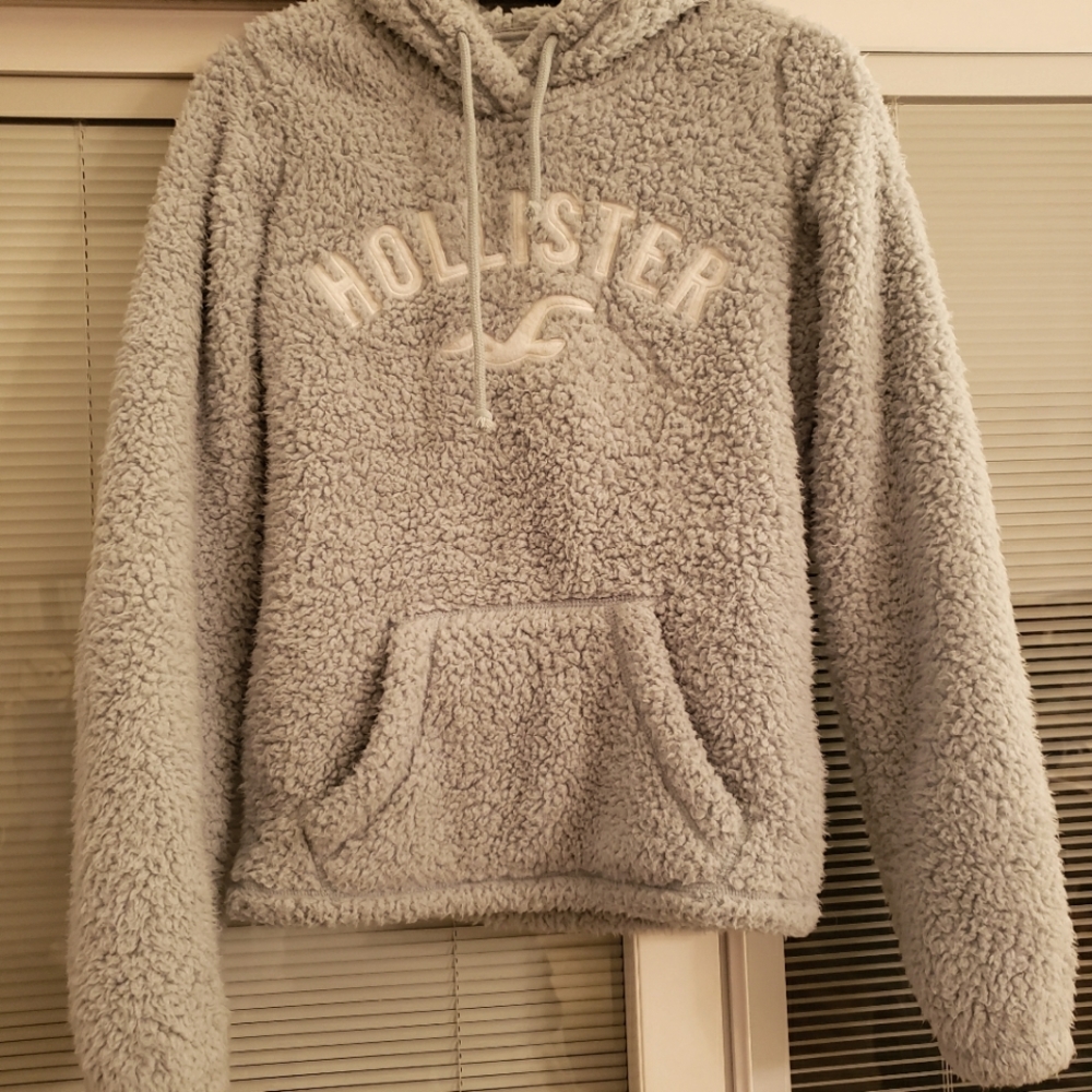 Hollister XS fleece pullover sweatshirt